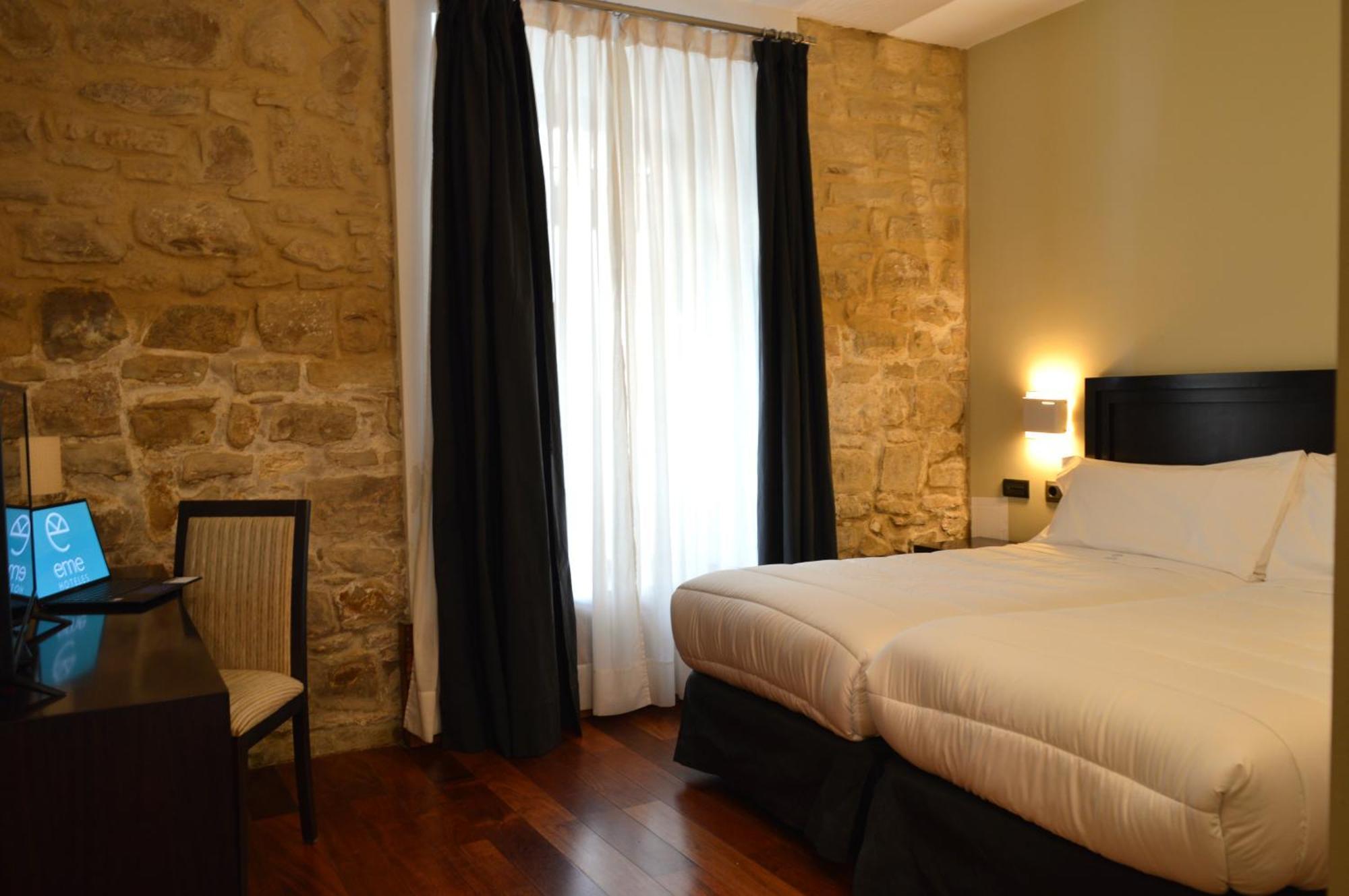 Hotel Baeza Monumental By Eme Hoteles Luaran gambar