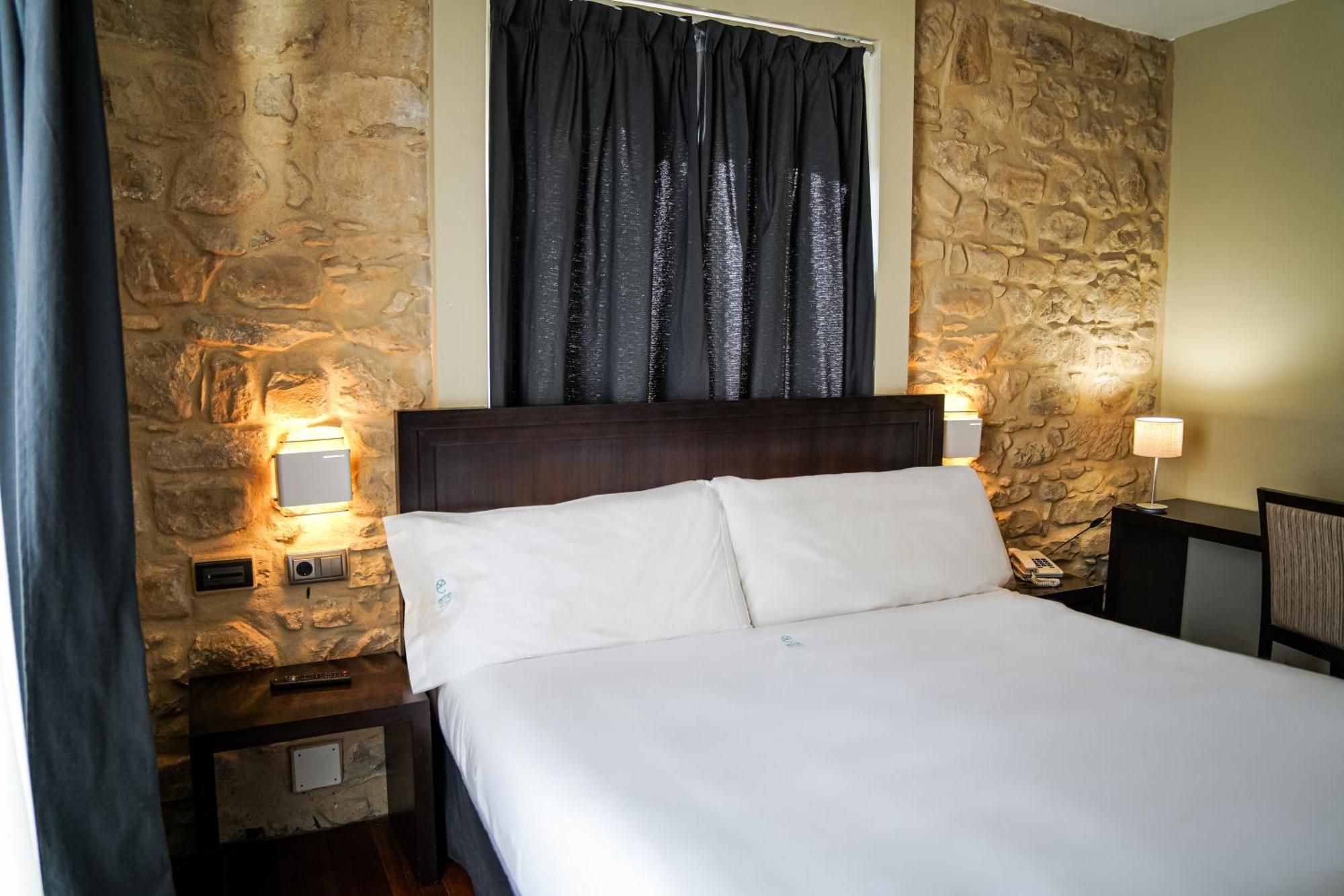 Hotel Baeza Monumental By Eme Hoteles Luaran gambar
