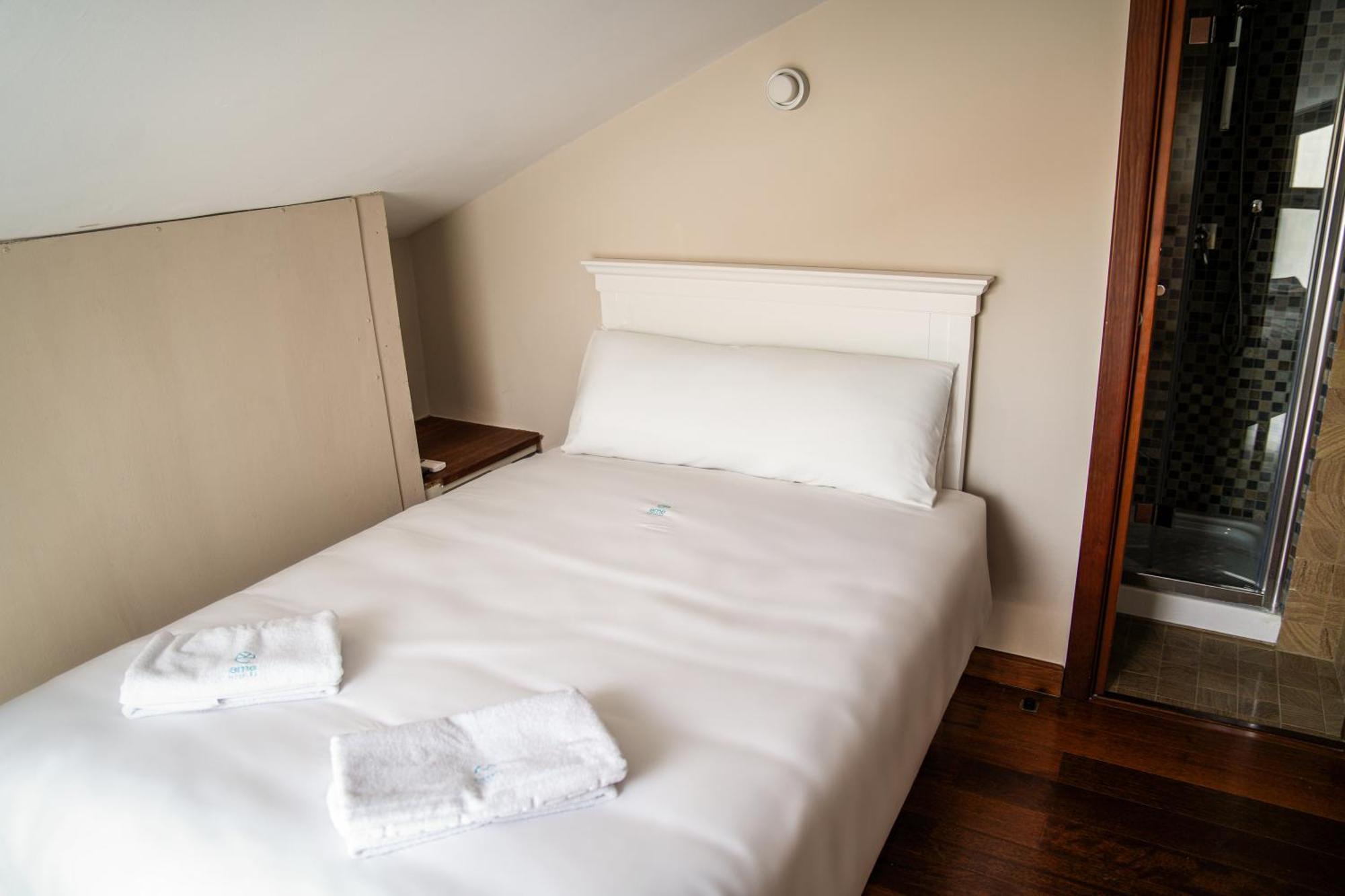 Hotel Baeza Monumental By Eme Hoteles Luaran gambar