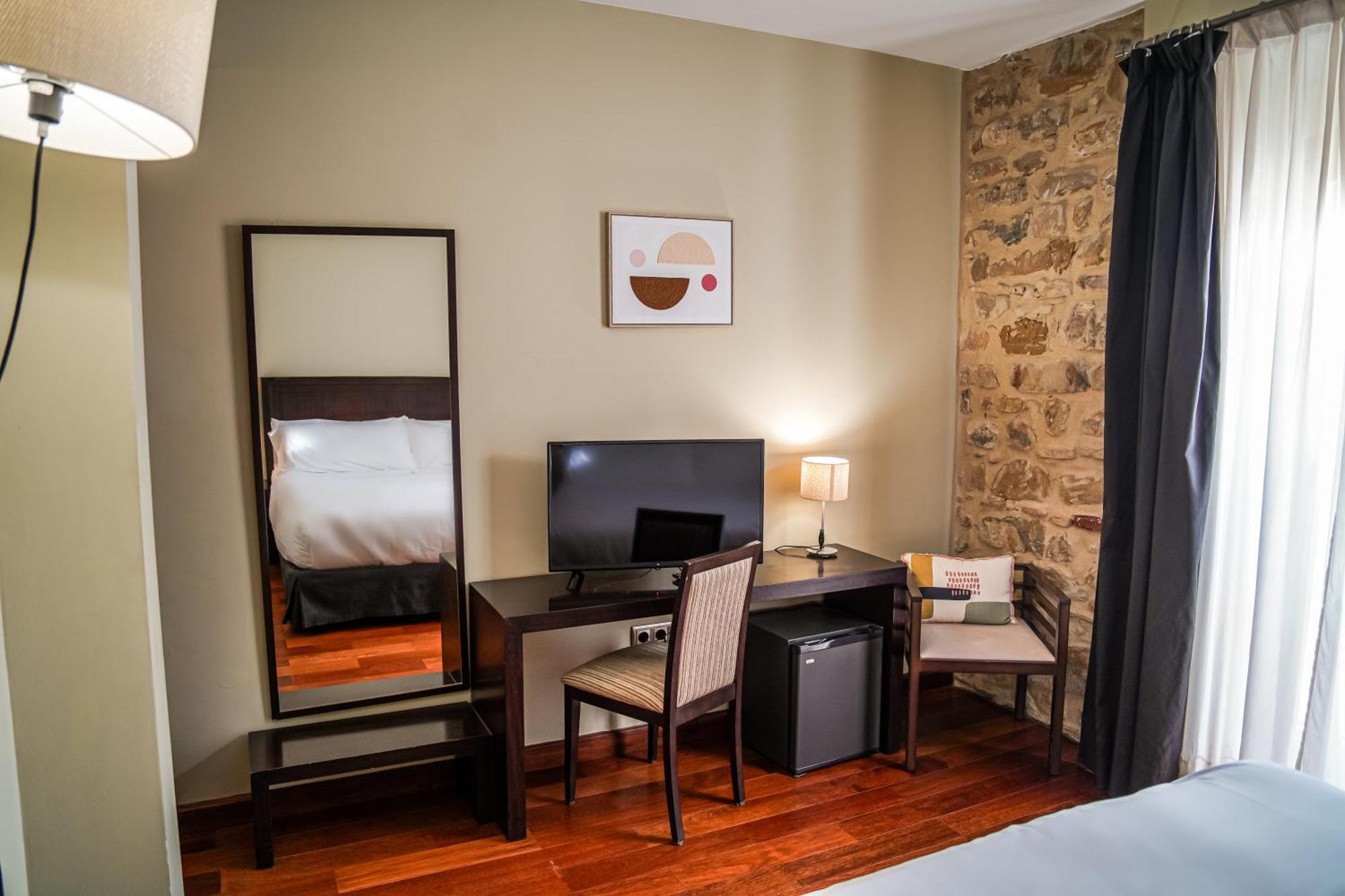 Hotel Baeza Monumental By Eme Hoteles Luaran gambar