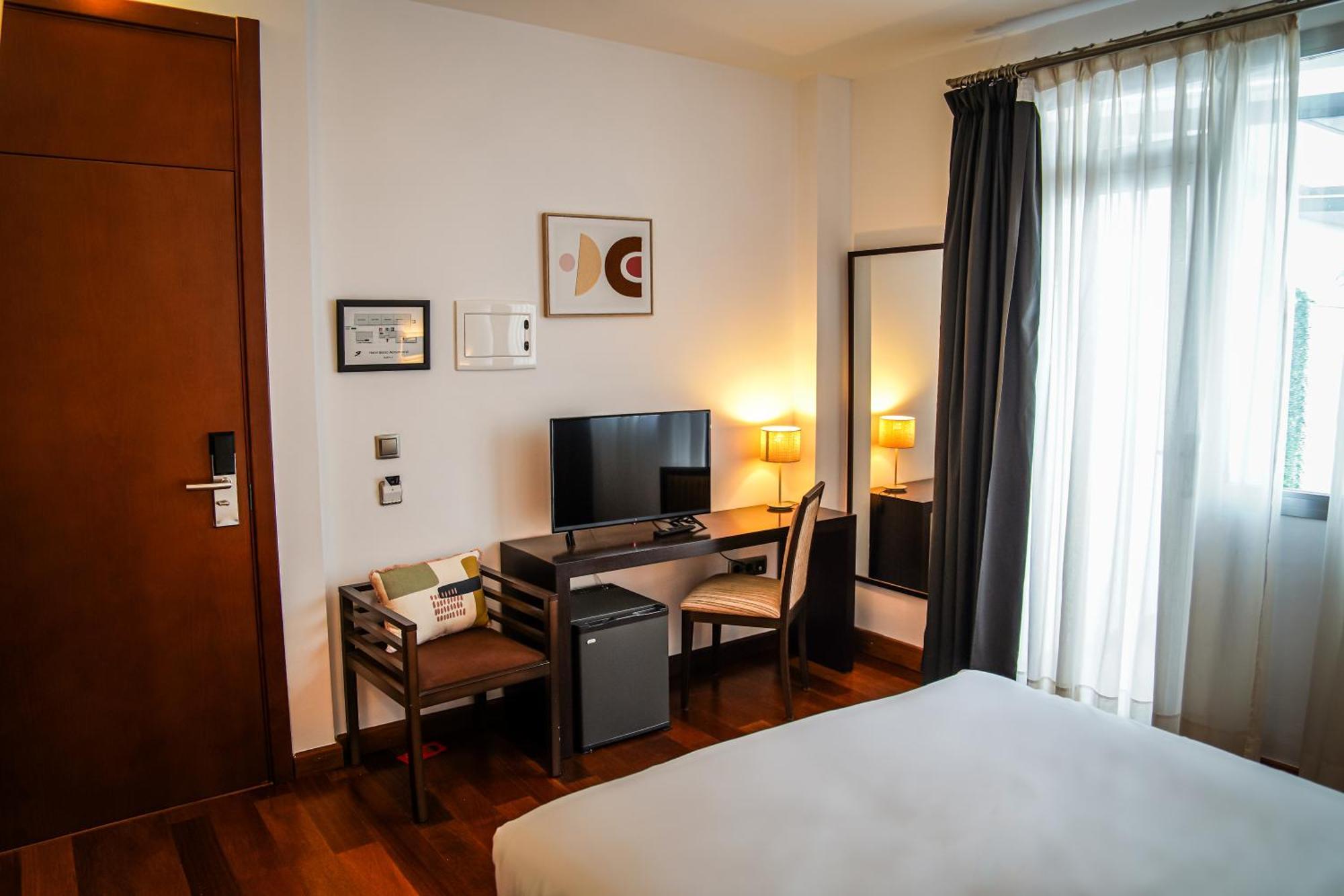 Hotel Baeza Monumental By Eme Hoteles Luaran gambar