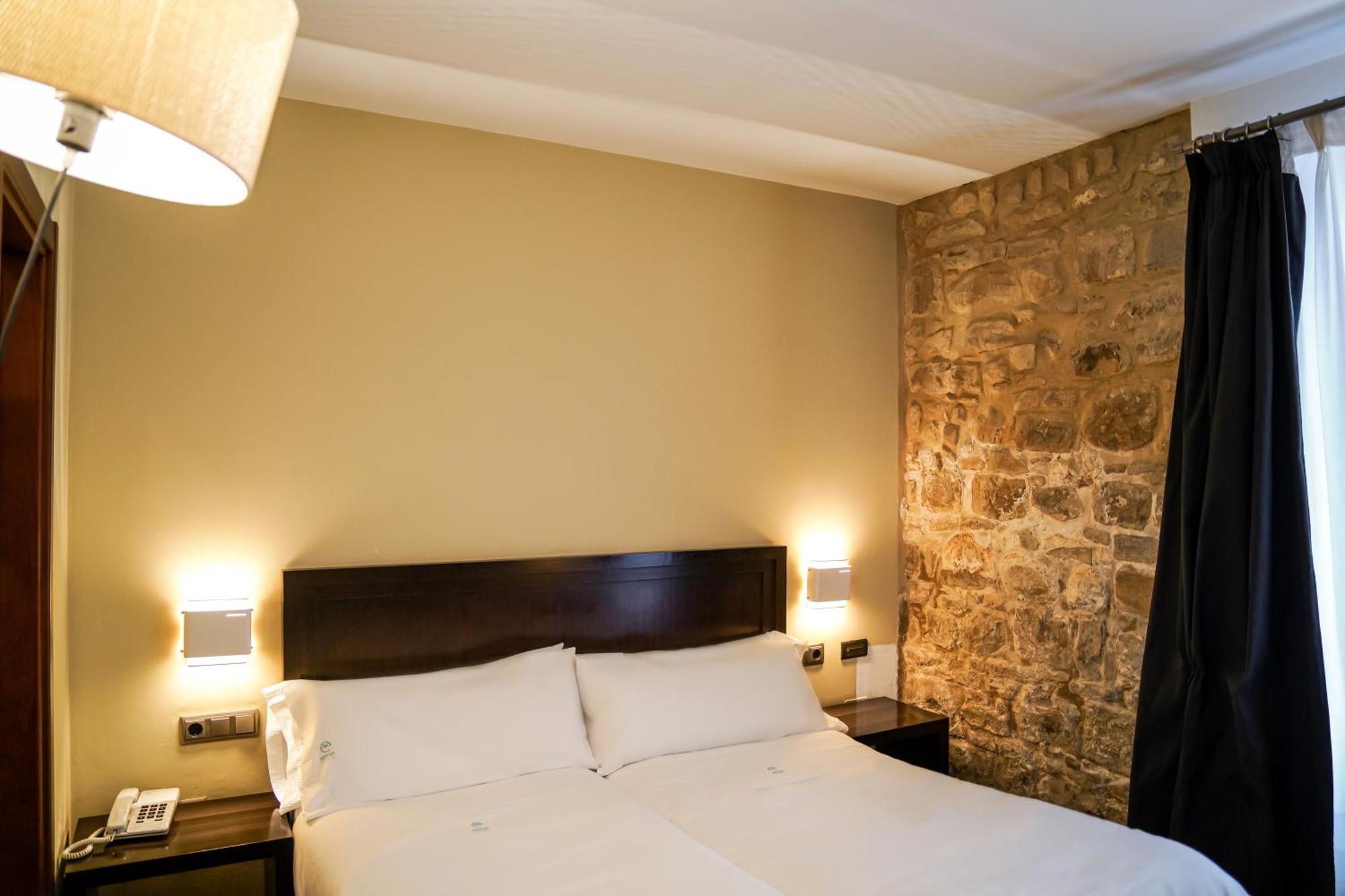 Hotel Baeza Monumental By Eme Hoteles Luaran gambar